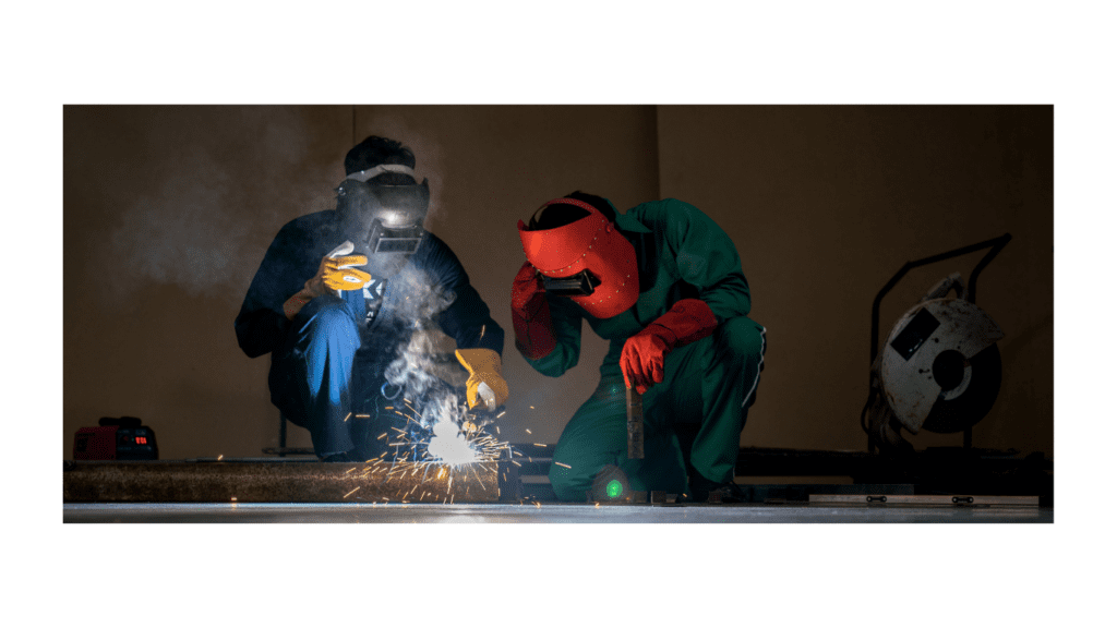 service engineers welding 