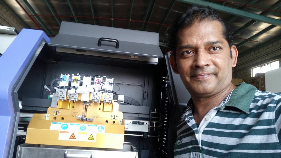 Digital Printing Engineer working as Head of Technical Support The