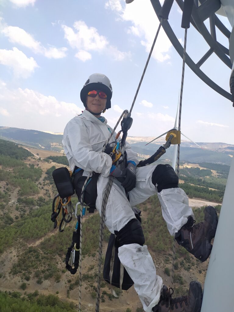 Adalet Yurtcu Rope Access Technician on ropes