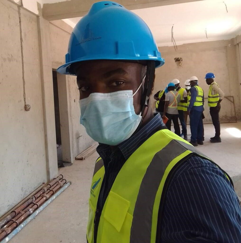 Clement Nana Yaw Adjei Appiah Anokye on site with other engineers
Making healthcare better