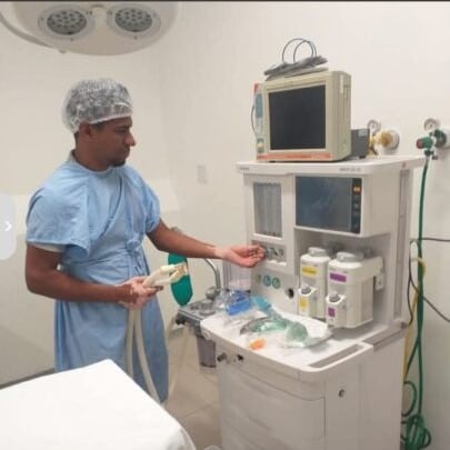 Antonio Customer Support Engineer in PPE in hospital in Brazil